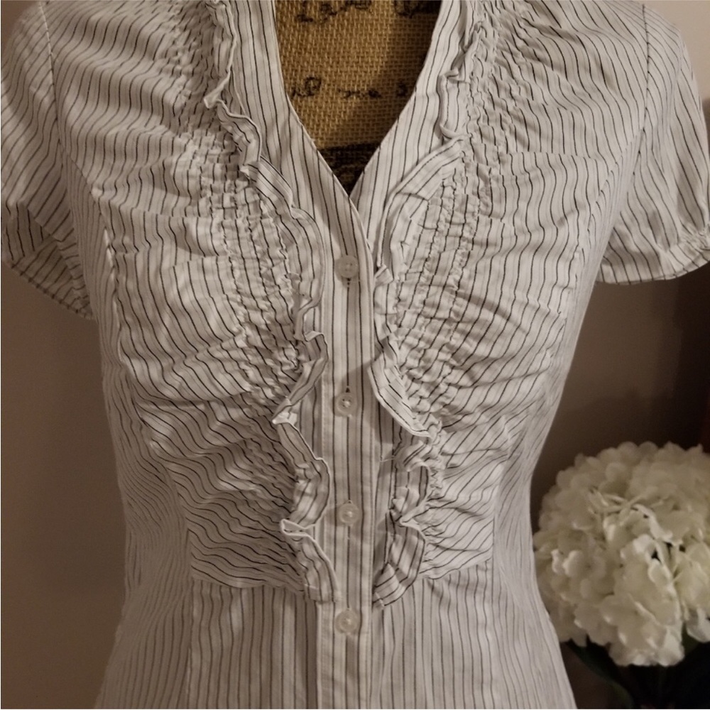Express Striped Short Sleeve Button Down Ruffle Top. Size Small